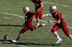 开云体育APP下载-绝境突围！马丁内利一击定乾坤，瑞典在雷克雅未克撕裂冰岛防线