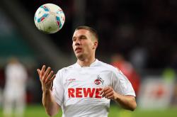 开云体育-当圣西罗陷入寂静，巴黎的灯光为他点亮，佩德里跨越俱乐部的失意，在国家队的未来舞台完成加冕