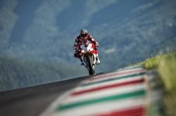 开云体育app-冰与火之歌，当哥伦比亚的热血绝杀，遇见本泽马的灼热灵魂