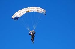 开云体育在线-波尔帝国的加冕礼，一人统治全场，葡萄牙力克三狮军团