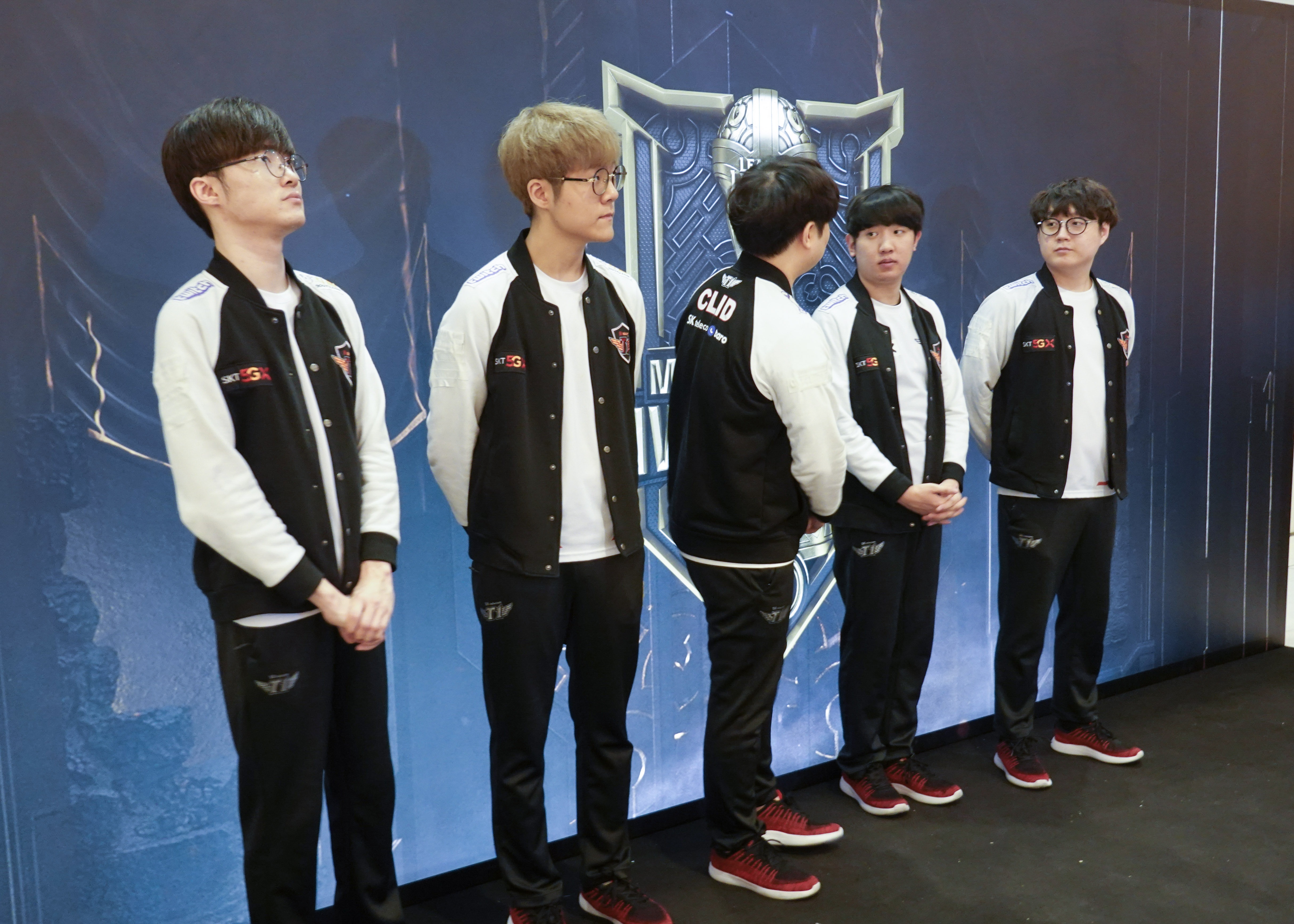 IG横扫MAD,Clid团战一打五峡谷大战四强赛,引爆全场热议 IG横扫MAD,Clid团战一打五峡谷大战四强赛,引爆全场热议