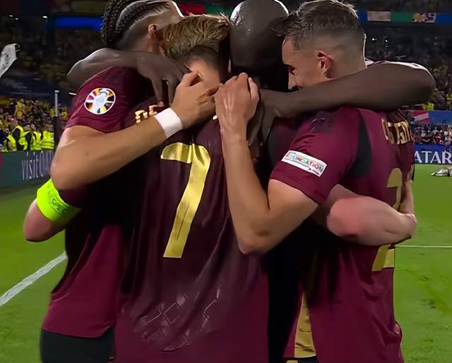 欧洲杯决赛：法国与意大利争夺冠军