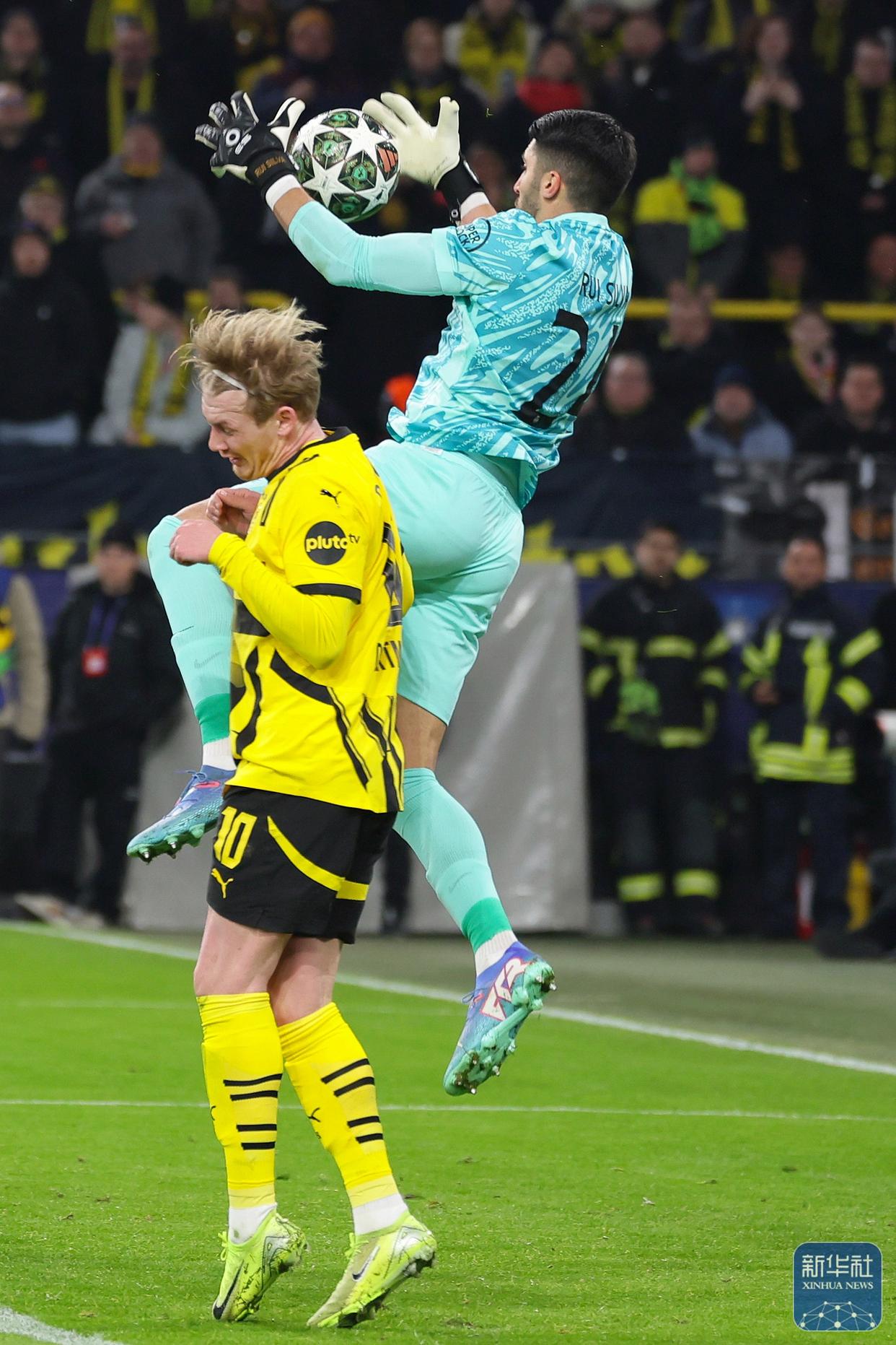 多特蒙德铁卫受伤下场，或缺席接下来比赛