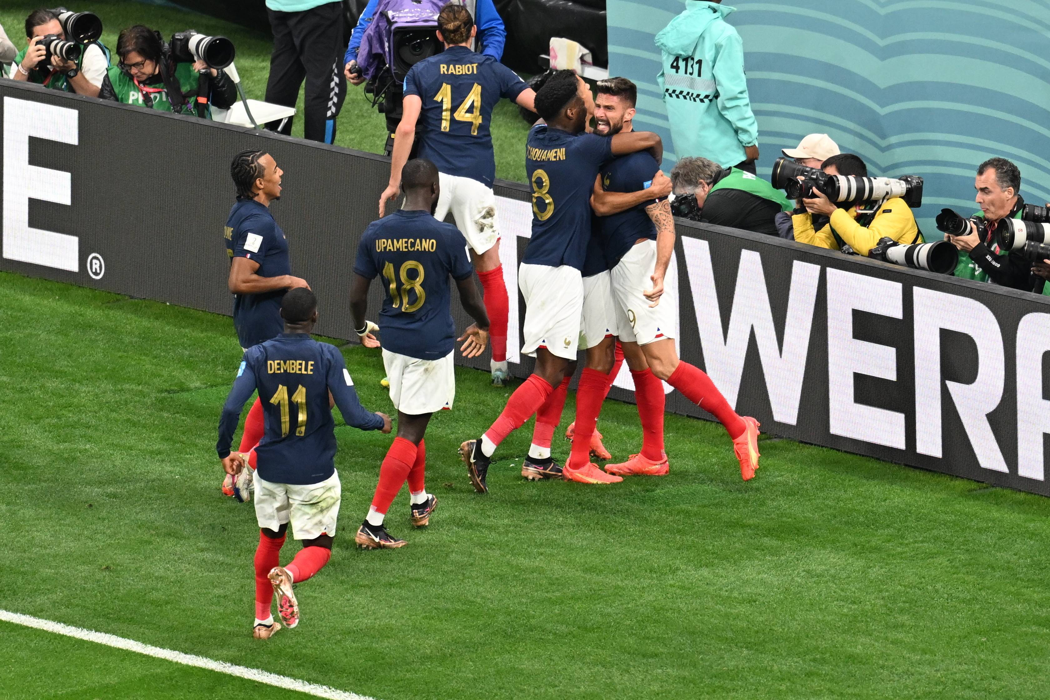 葡萄牙完胜加拿大，博格巴2惊艳世界