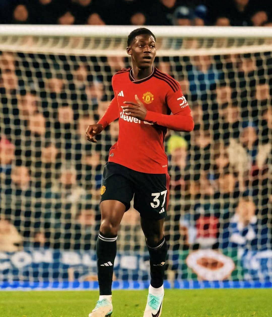 葡萄牙完胜加拿大，博格巴2惊艳世界