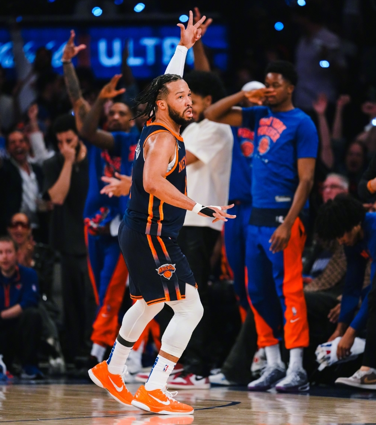 国王横扫雷霆,布伦森点燃赛场 国王横扫雷霆,布伦森点燃赛场