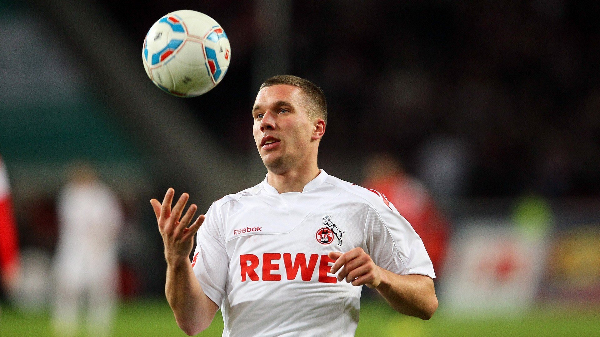 伯纳乌灯光下，恩佐的救赎之夜