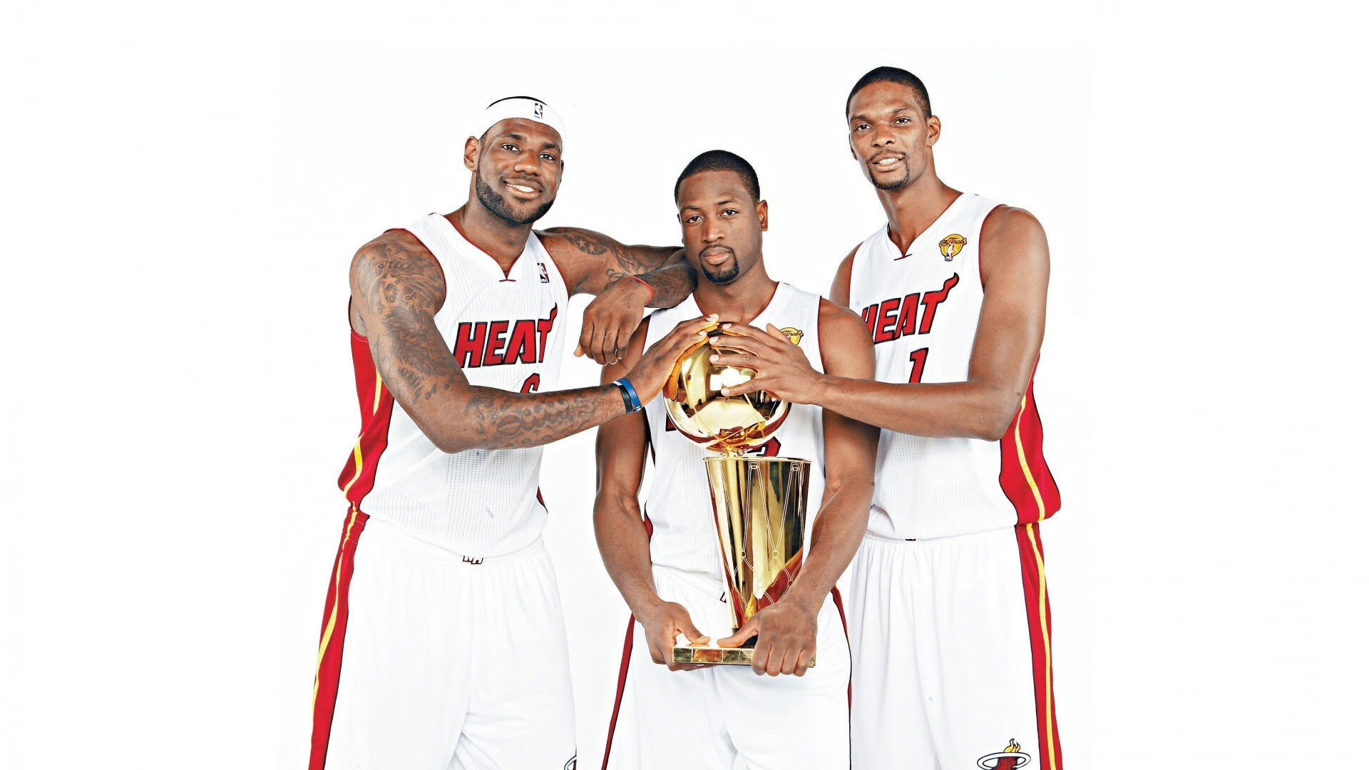 流星划过明尼苏达，当布克成为全场焦点，却被一记绝杀改写结局